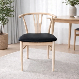 Vega spisebordsstol - eg m/sort læder - Spisebordsstole i læder