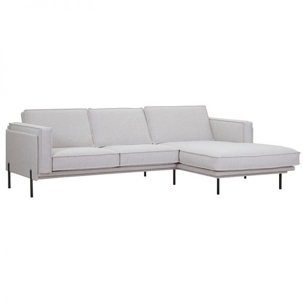 Folkland hvid sofa med chaiselong til højre skråt forfra