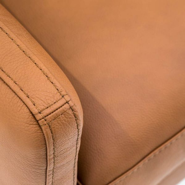 Nordic 3 personers sofa XL i cognacfarvet læder detaljer