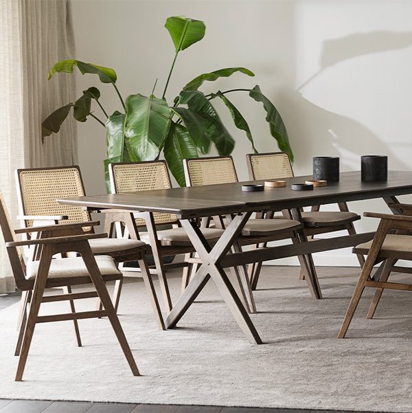 Prestwick spisebordsstol brun beige miljø.